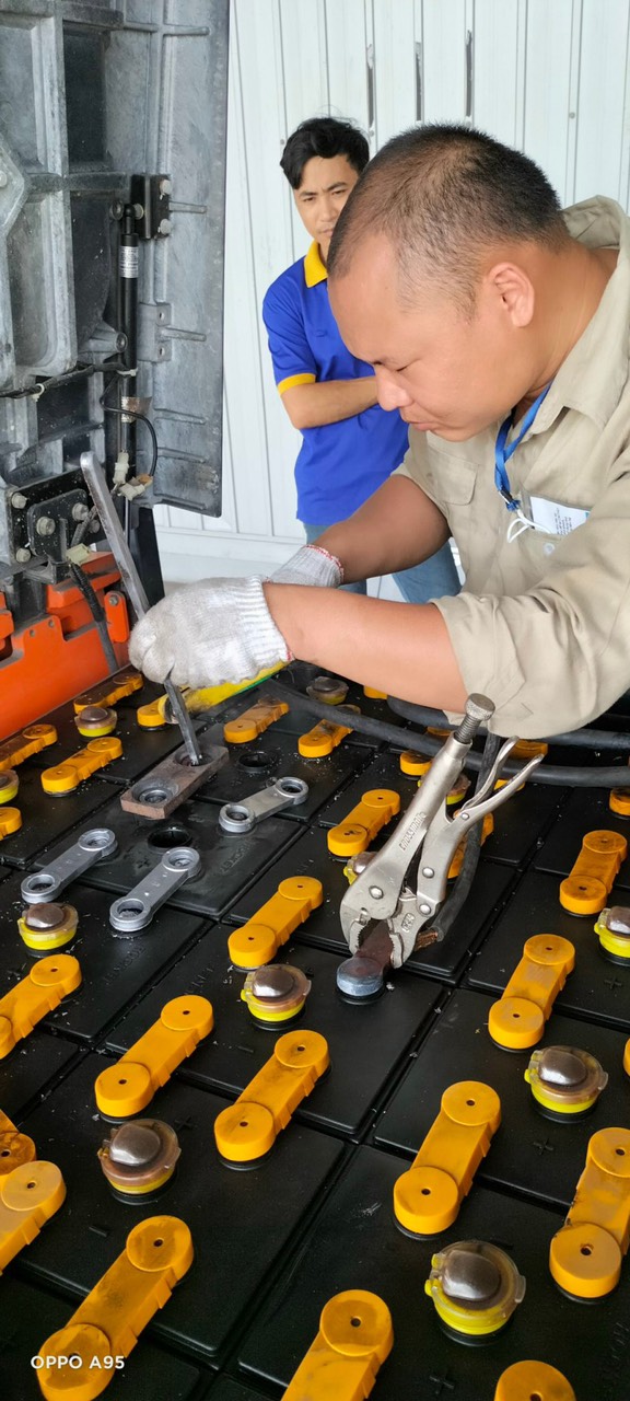 Sửa chữa xe nâng - Xe nâng ATL- Công Ty Cổ Phần Thiết Bị Công Nghiệp ATL